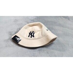New York Yankees Women's Cozy Hat Bucket Hat Cap White Logo New Era MLB Baseball
